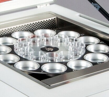 Simultaneous DVS vapour sorption measurement of 11 samples : the SPSx-11 multisample instrument from ProUmid GmbH. 